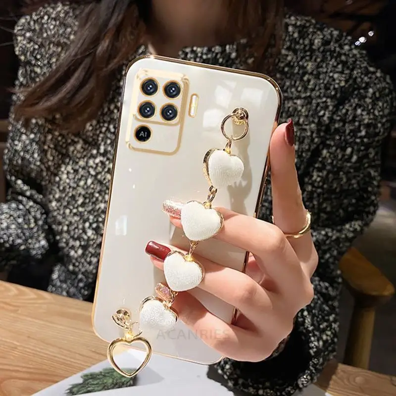 Elegant Love Heart Bracelet Chain Plating Silicone Case - Stylish & Durable Protective Cover with Realme Compatibility