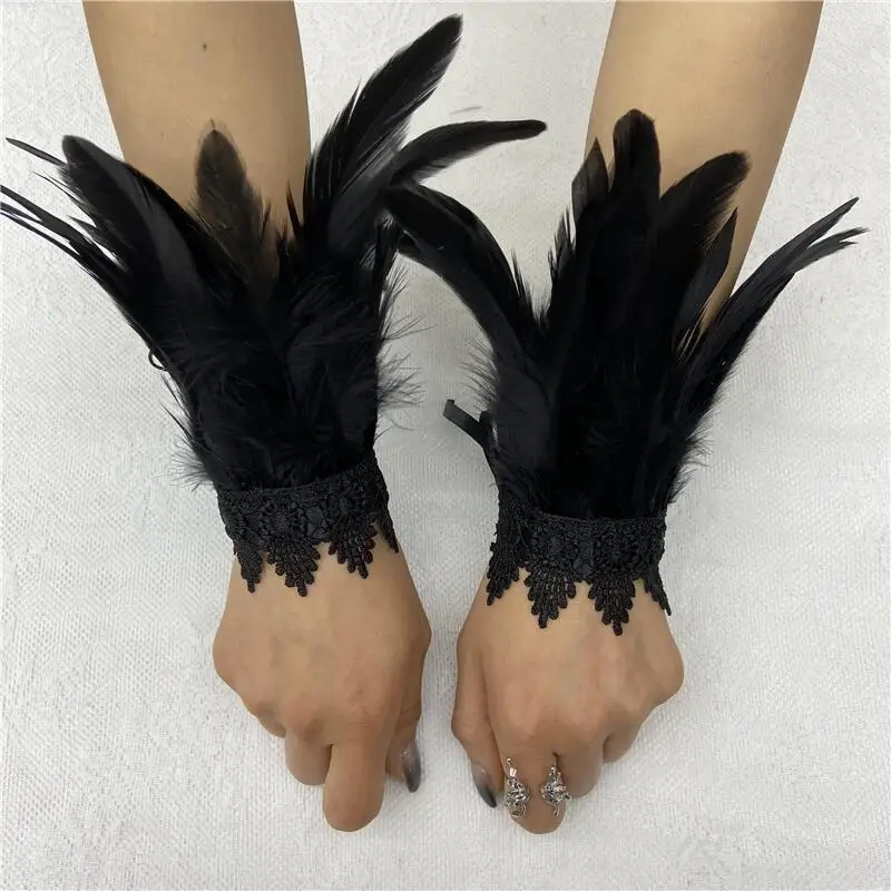 Cosplay Wrist Cuffs Halloween Prop Toys Black Feather Wrist Cuffs Retro Vintage Punk Gothic Feather Cuffs for Women Man Halloween Party Goth Rave Costume Cosplay Prop