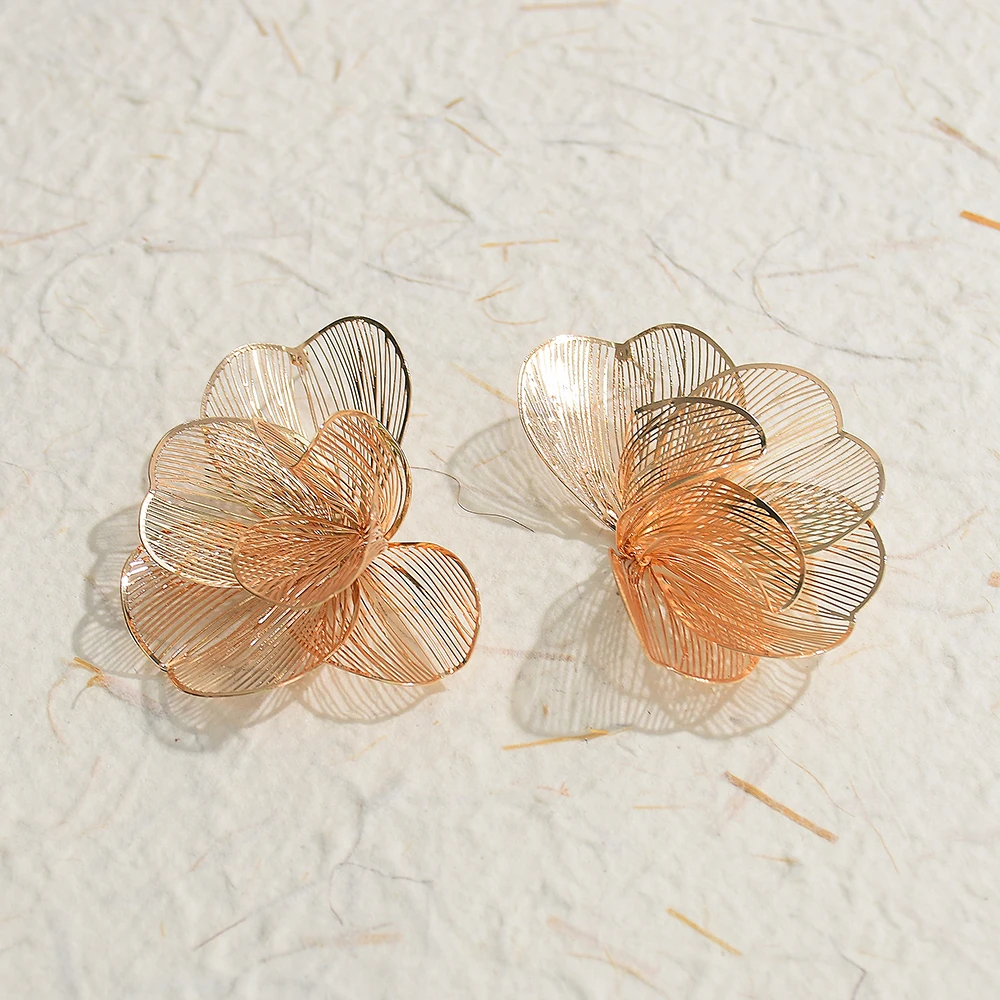 Exclusive Design Trendy Gold Color Flower Big Earrings Personality Fashion Statement Jewelry - 3