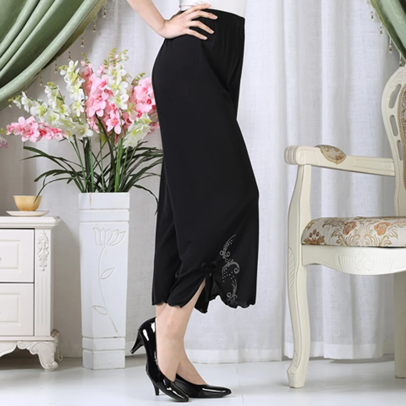 2023 New Autumn Fashion Minimalist Middle-aged Mom's Cropped Pants with Elastic Waist, Loose Waist, Casual Elderly Wide Legs