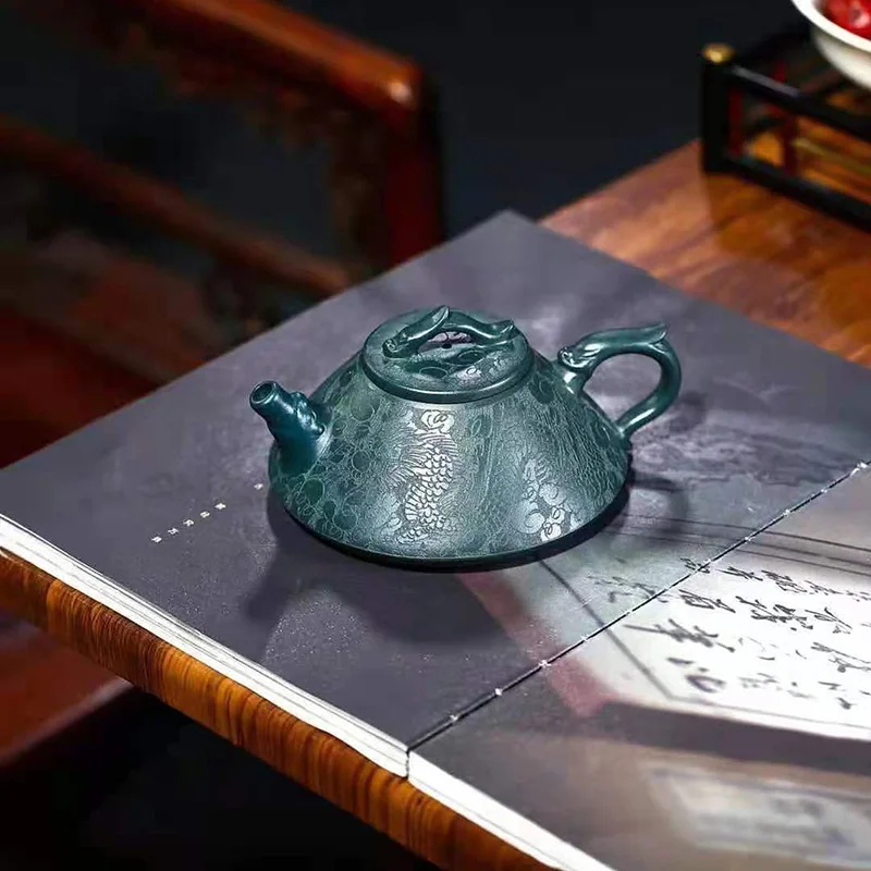 

Free shipping 300ml Chinese Yixing Zisha Purple Clay LvNi Handmade Dragon Carved Shipiao Teapot
