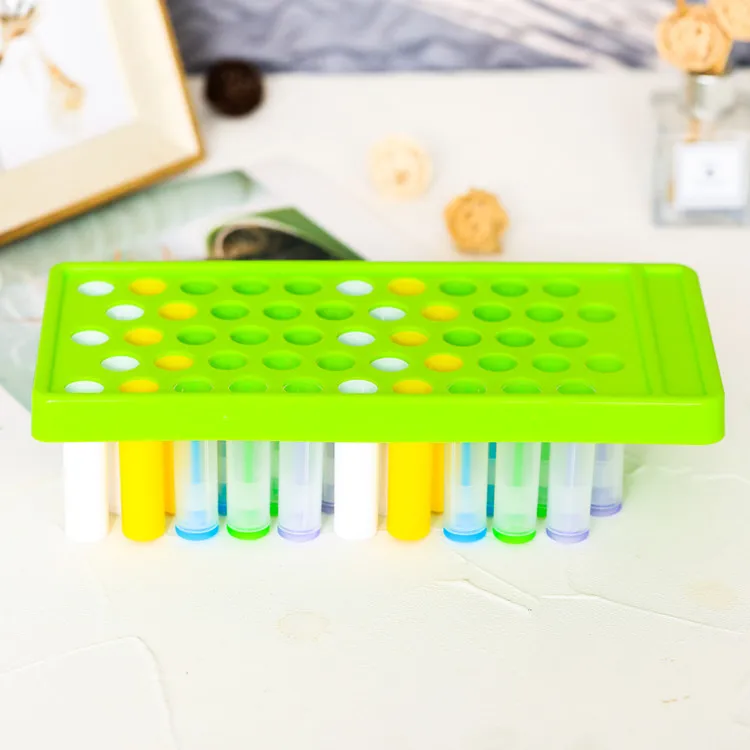 Lip Balm Crafting Kit 2pcs/set Includes Lip Balm Pouring Tray and Spatula set for 50pcs/time 0.15oz (4.25g) Gloss Tubes