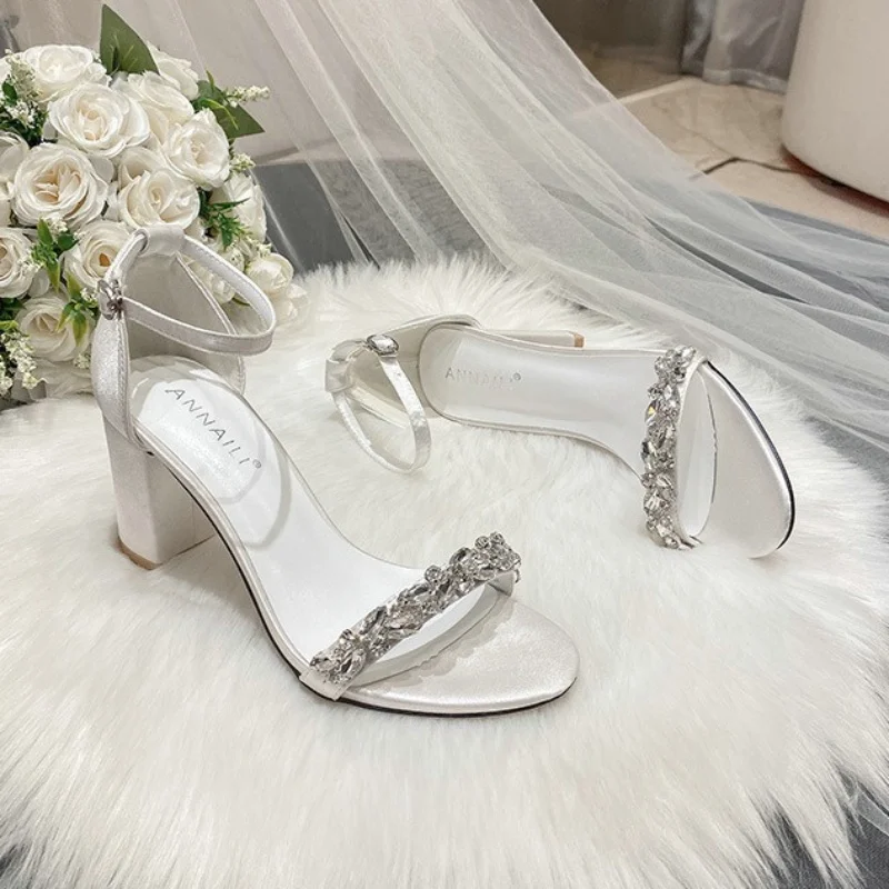 2025 New High-Heeled White Sandal Rhinestone Chunky Heel Line