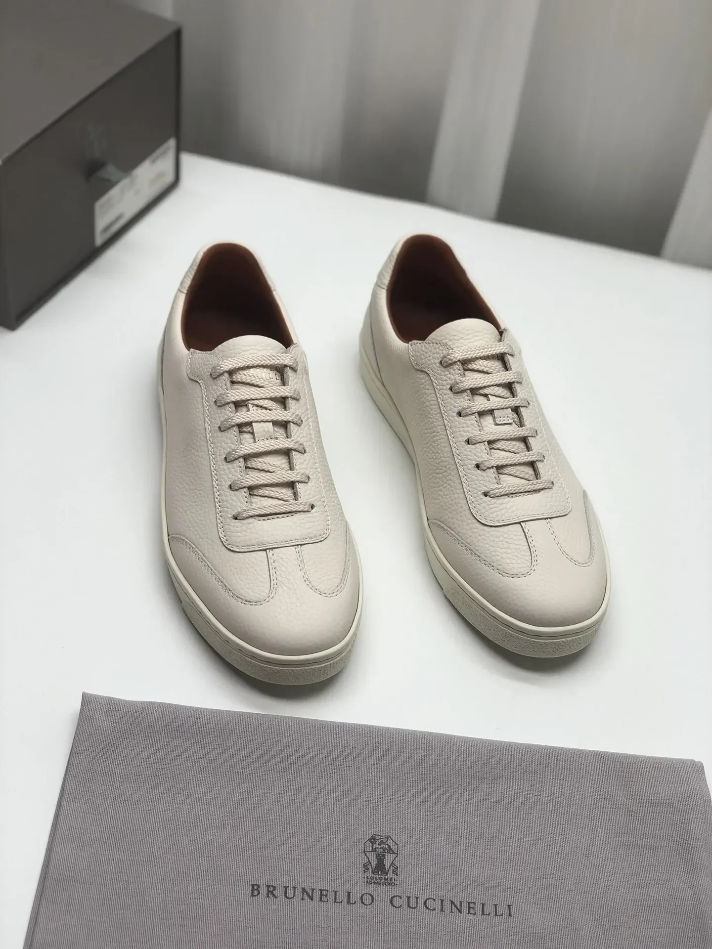 

BILLIONAIRE SIJITONGDA 2024 Men's Sports Shoes Coach Competition Breathable Fashion Casual size38-46 Leisure sports shoes