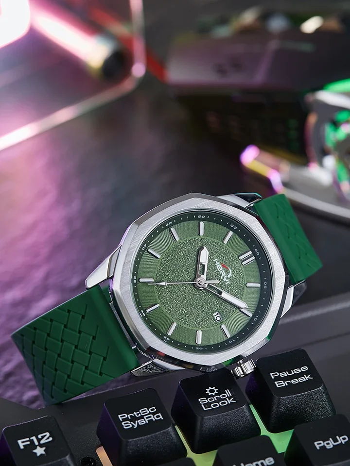 Men Women Watch Male Quartz Wristwatch Sports Silicone Strap