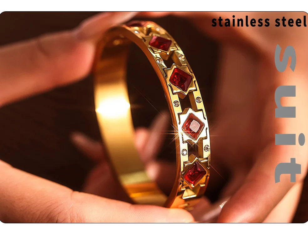 Vintage-Armband für Frauen, kein Rost, vergoldet, Edelstahl, quadratisch, rotes Glas, Armreif, Charm, Luxus-Schmuck, Geschenk – Detail 6