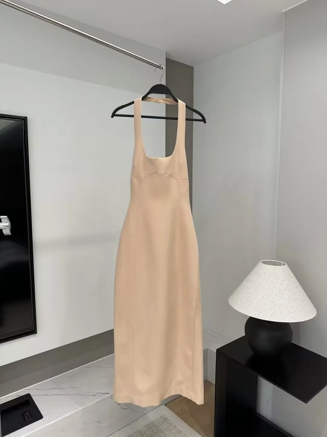 

Women's Fashion New Split Hem Slim Fit Sleeveless Hanging Neck Midi Dress Retro Open Back Zipper Women's Dress Mujer