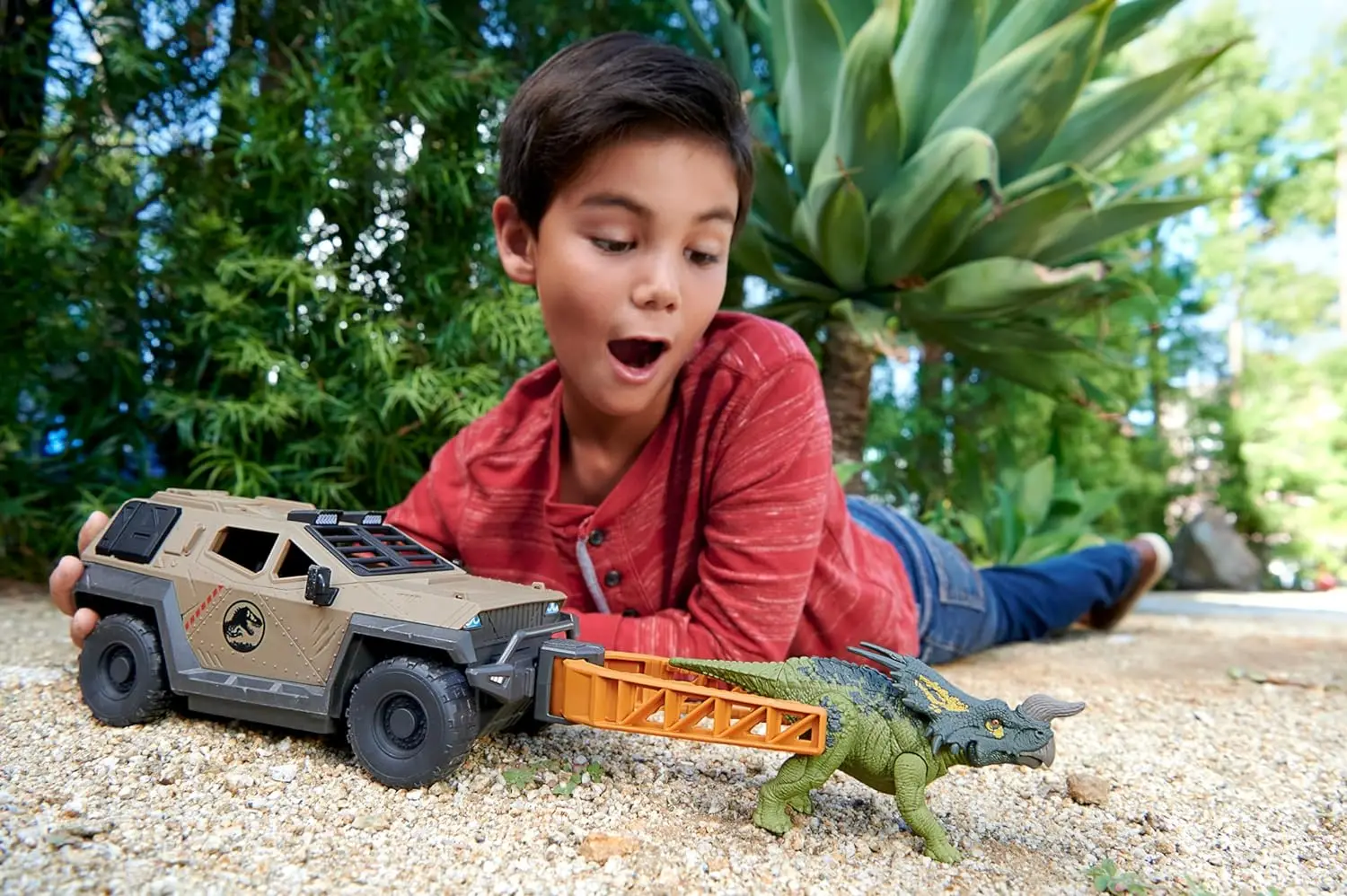 EKU Dinosaur Capture Truck Toy With Spinosaurus Figure & Human Action Figure - For Kids 3+ Years