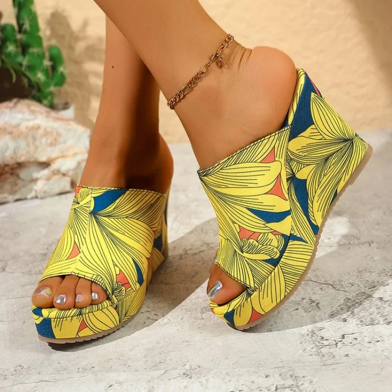 2025 Women's Sandals Designer Floral Cloth Sturdy Platform Wedge Open Toe Fashionable High Heel Dress Shoes Zapatillas De Mujer