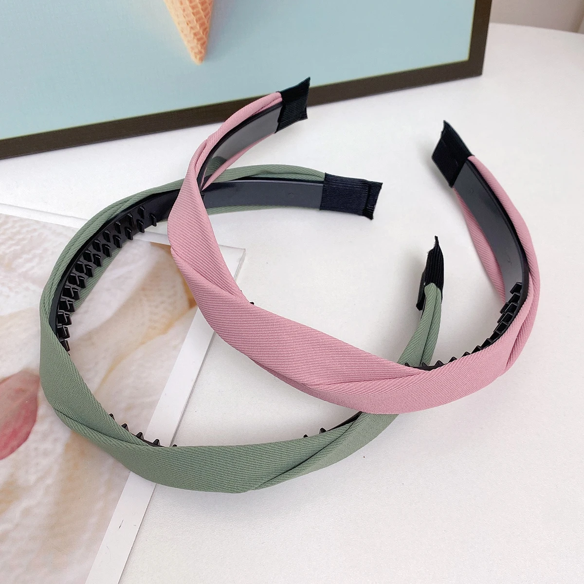 Französisches Vintage Geflochtenes Haarband für Damen, Neues Beliebtes Quasten-Haaraccessoire, Stilvolles Knoten-Stirnband, Rutschfestes Haarband – Detail 7