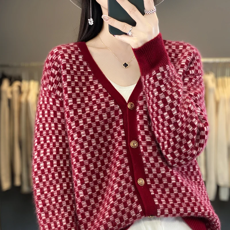 

Autumn and winter new V-neck 100% pure cashmere sweater women's gingham cardigan Korean version of all woolen knitwear