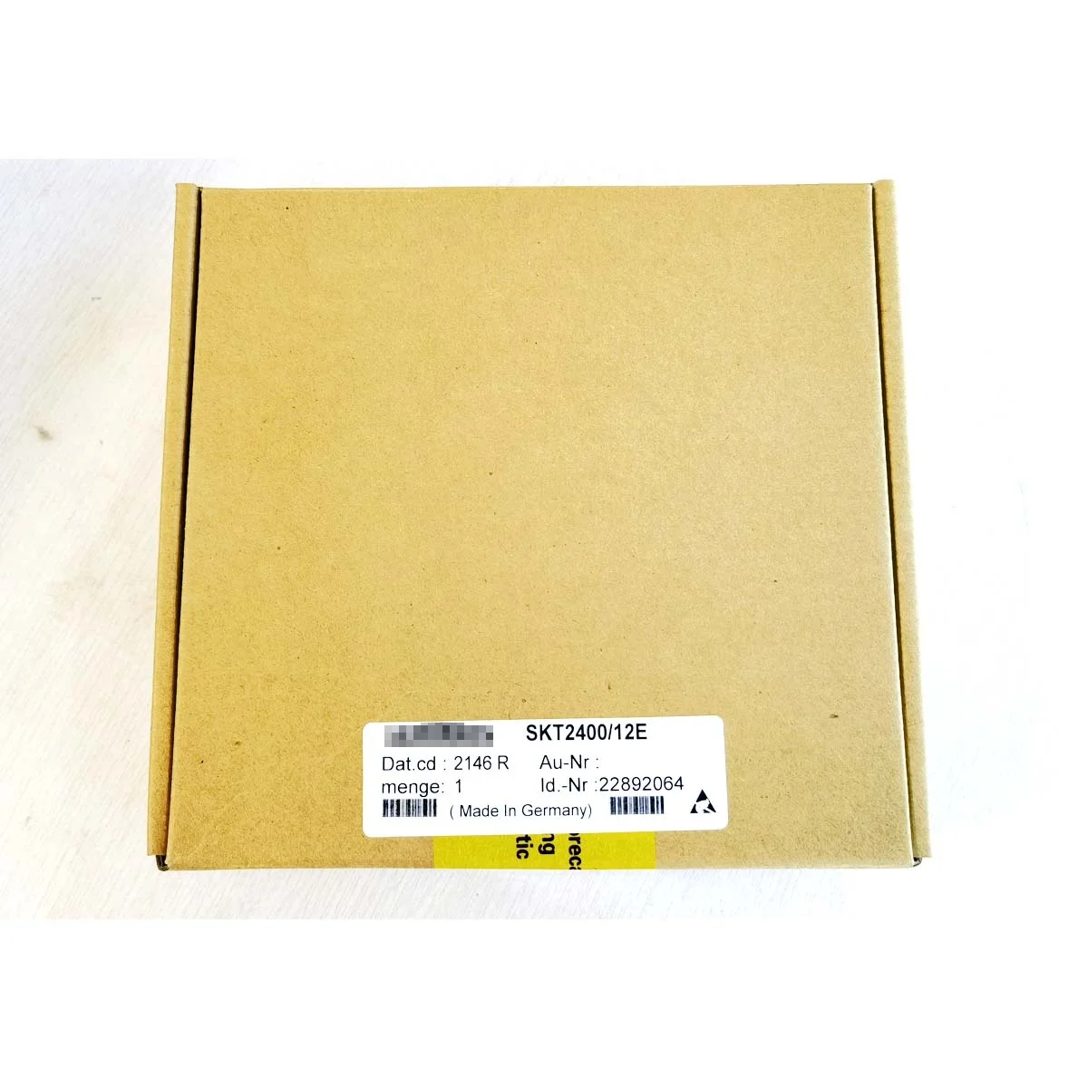 

Line Thyristor Module SKT2400/12E SKT2400/14E SKT2400/16E SKT2400/18E