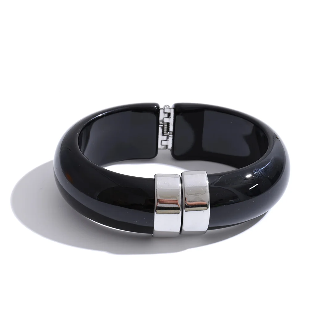 YH7390A S-Black