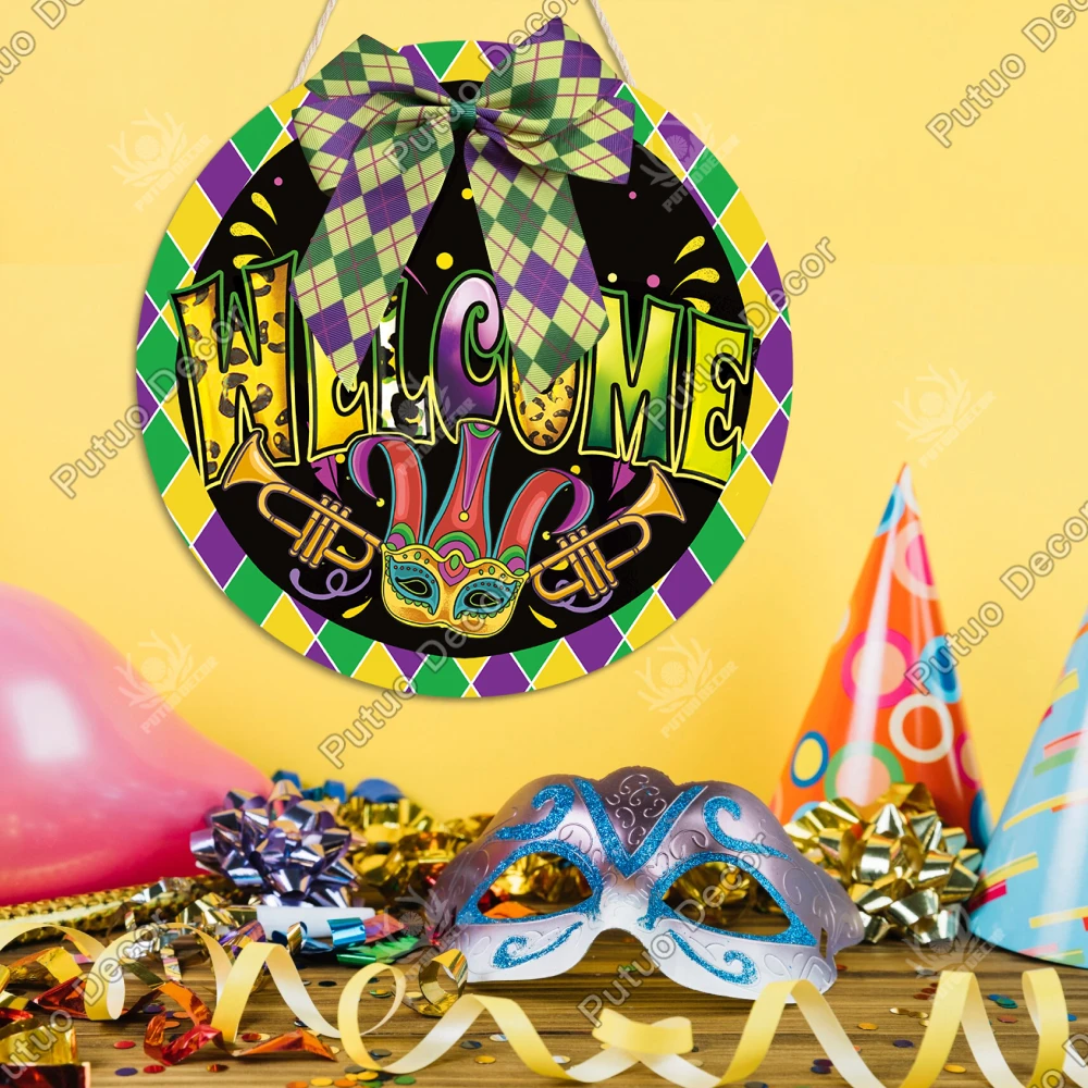 

Putuo Decor Welcome Round Wooden Hanging Sign Decor, Wall Decoration for Home Cafe Bar Club, 11.8 X 11.8 Inches Carnival Gifts