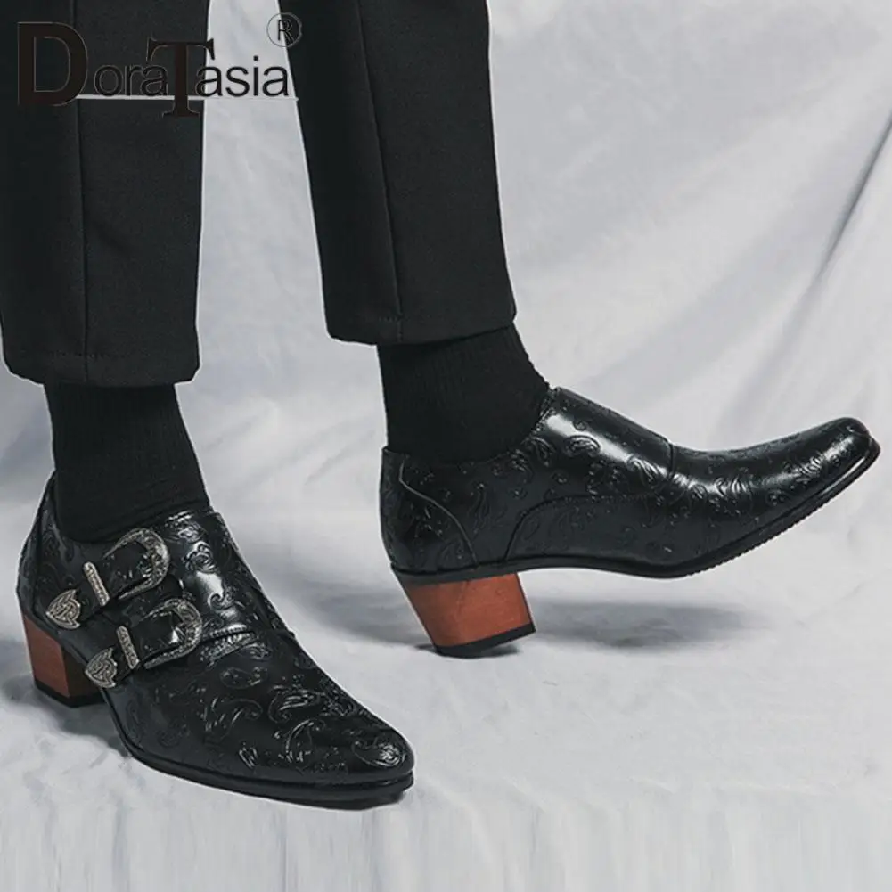 Brand New men's Pointed Toe Shoes Fashion Embossed Buckle Chunky Heels Casual Business Shoes Daily Office Wedding Shoe Male