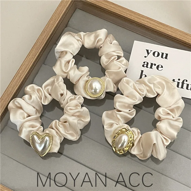 

French beige satin large intestine hair ring female high-end pearl love head rope hair rope niche design rubber band headdress