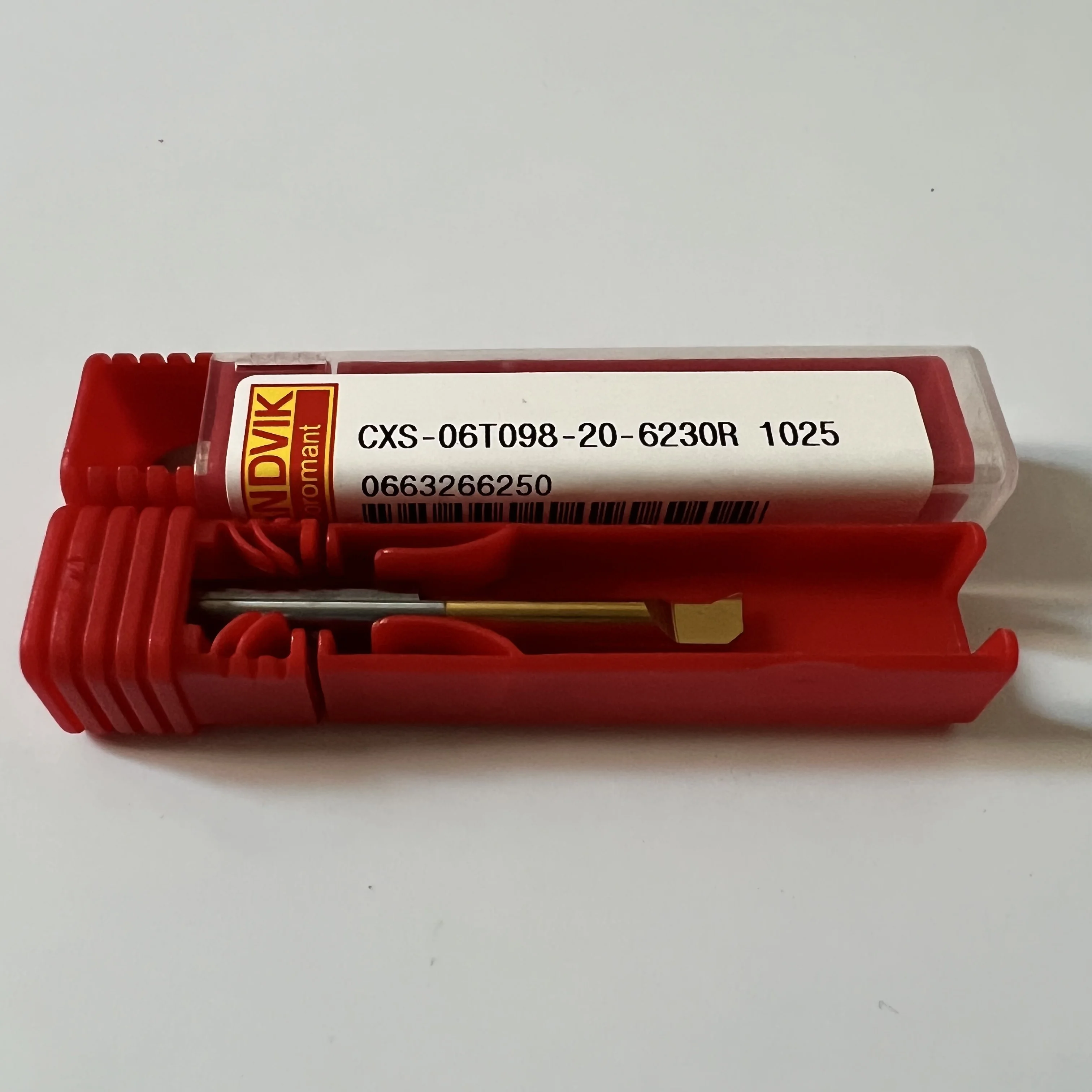 

Фрезерный станок с ЧПУ CXS-06T098-20-6230R 1025 оригинальный