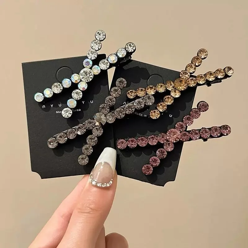 Leichter, luxuriöser Diamant-Kreuz-Stil, modischer und vielseitiger Haarnadel-Temperament-Haarschmuck für Frauen