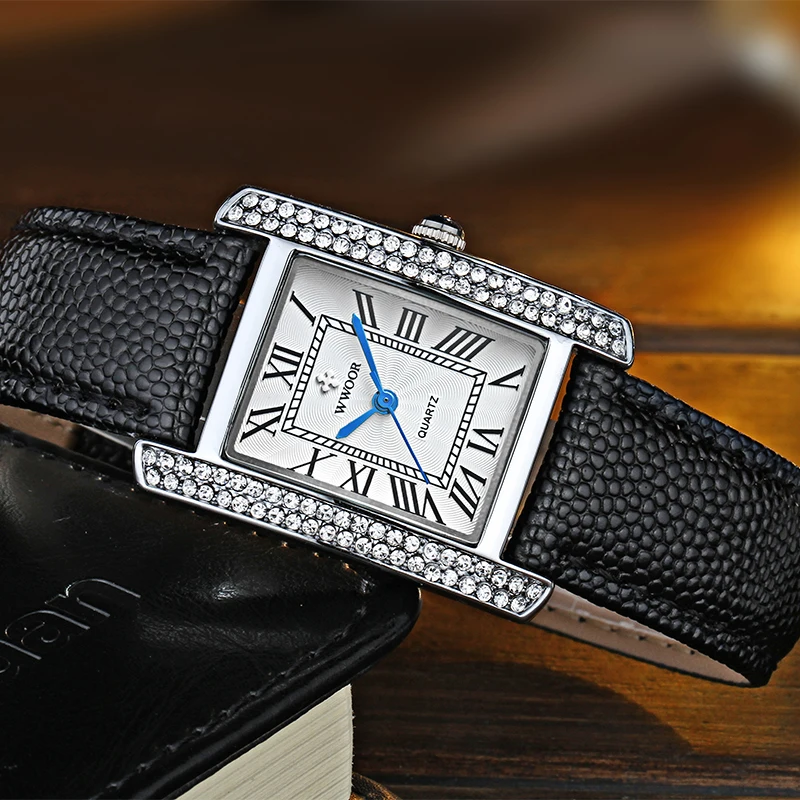 WWOOR Leather Strap Women's Watch Luxury Brand Diamonds Elegant Watch For Women Quartz Wristwatch Female Clock Relogio Feminino