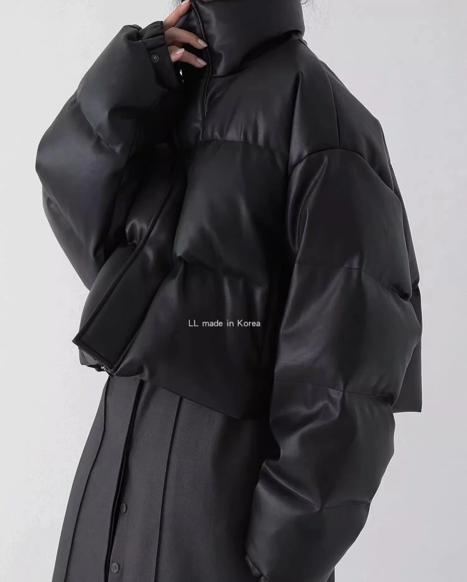 한국 두꺼운 짧은 코트 여성 겨울 멋진 오토바이 스타일 가죽 코트 스탠드 칼라 작은 다재다능한면 패딩 코트 겉옷