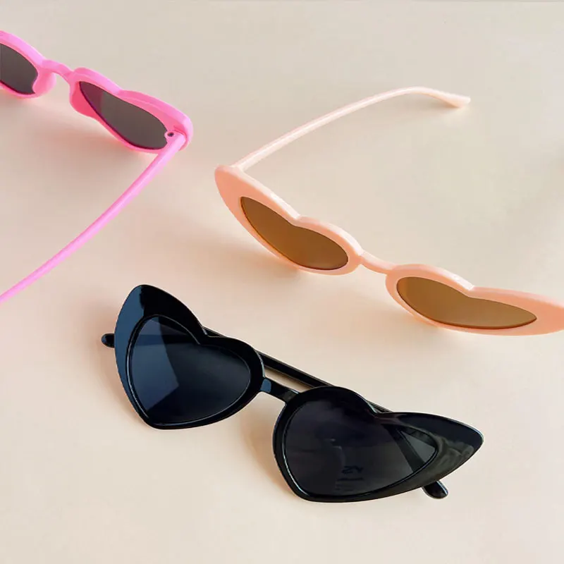Children Solid Colors Special Heart Sunglasses UV400 for Boys and Girls Outdoor
