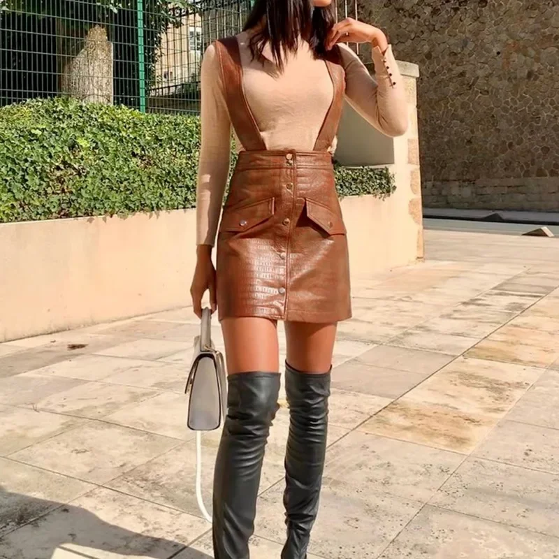 Рисунок 2 - Женская однобортная мини-юбка из ПУ кожи