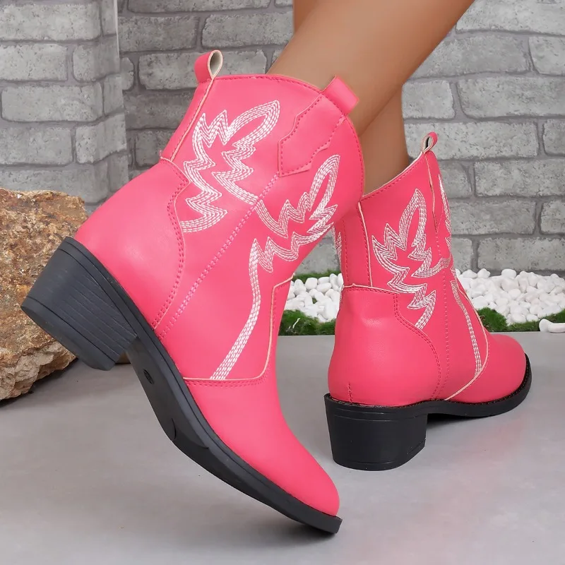 2023 Winter Shoes for Female Slip-on Women's Ankle Boots Square Heel Low Heel Casual Women's Shoes Plus Size Light Ladies Boots