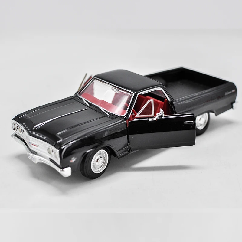 

Maisto 1:24 Scale Chevrolet Pickup Truck Alloy Car Model