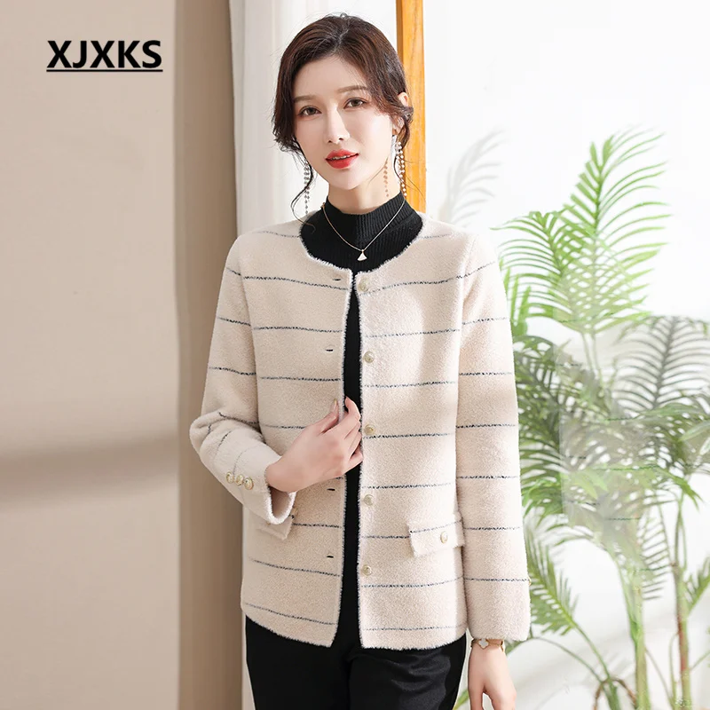 

XJXKS 2023 Spring Winter New Single-breasted Cardigan Women's Tweed Coat Round Neck Long-sleeved Temperament Female Jacket