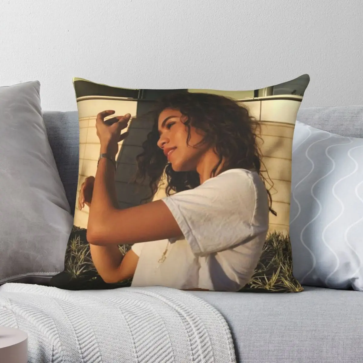 

Zendaya Square Pillowcase Polyester Linen Velvet Printed Zip Decor Pillow Case Sofa Seater Cushion Cover