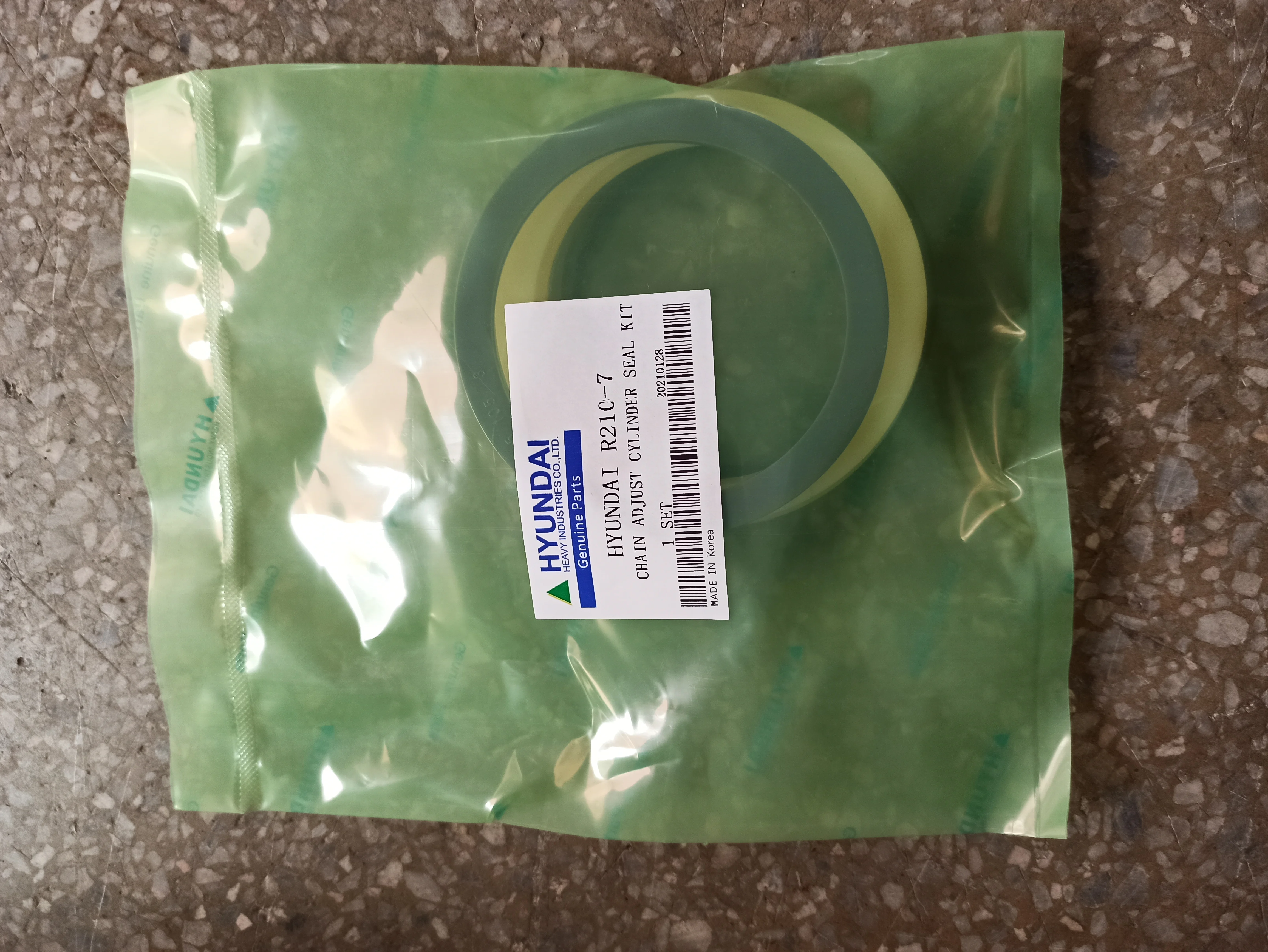 Hyundai Excavator R210-7 Chain Adjust Cylinder Seal Kit For Hydraulic Oil Seal