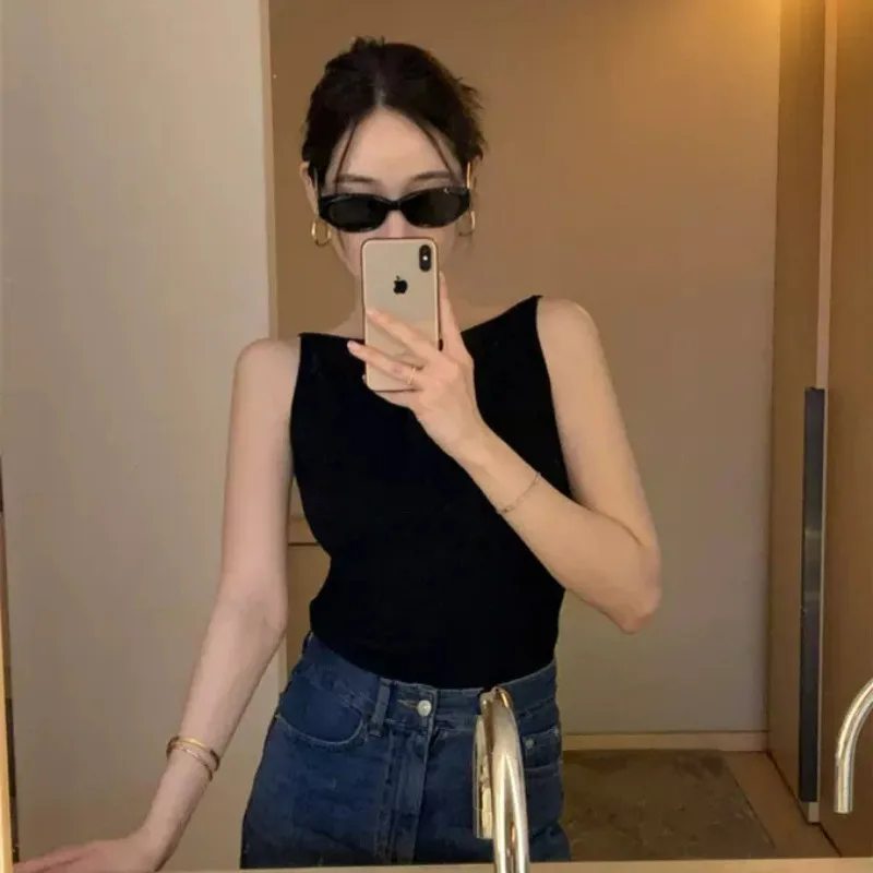 

Summer Solid Color Sleeveless Tank Crop Tops Streetwear 2024 New Sexy Women Slim Fit Causal Mini Vest Femme Summer Clothes Tanks