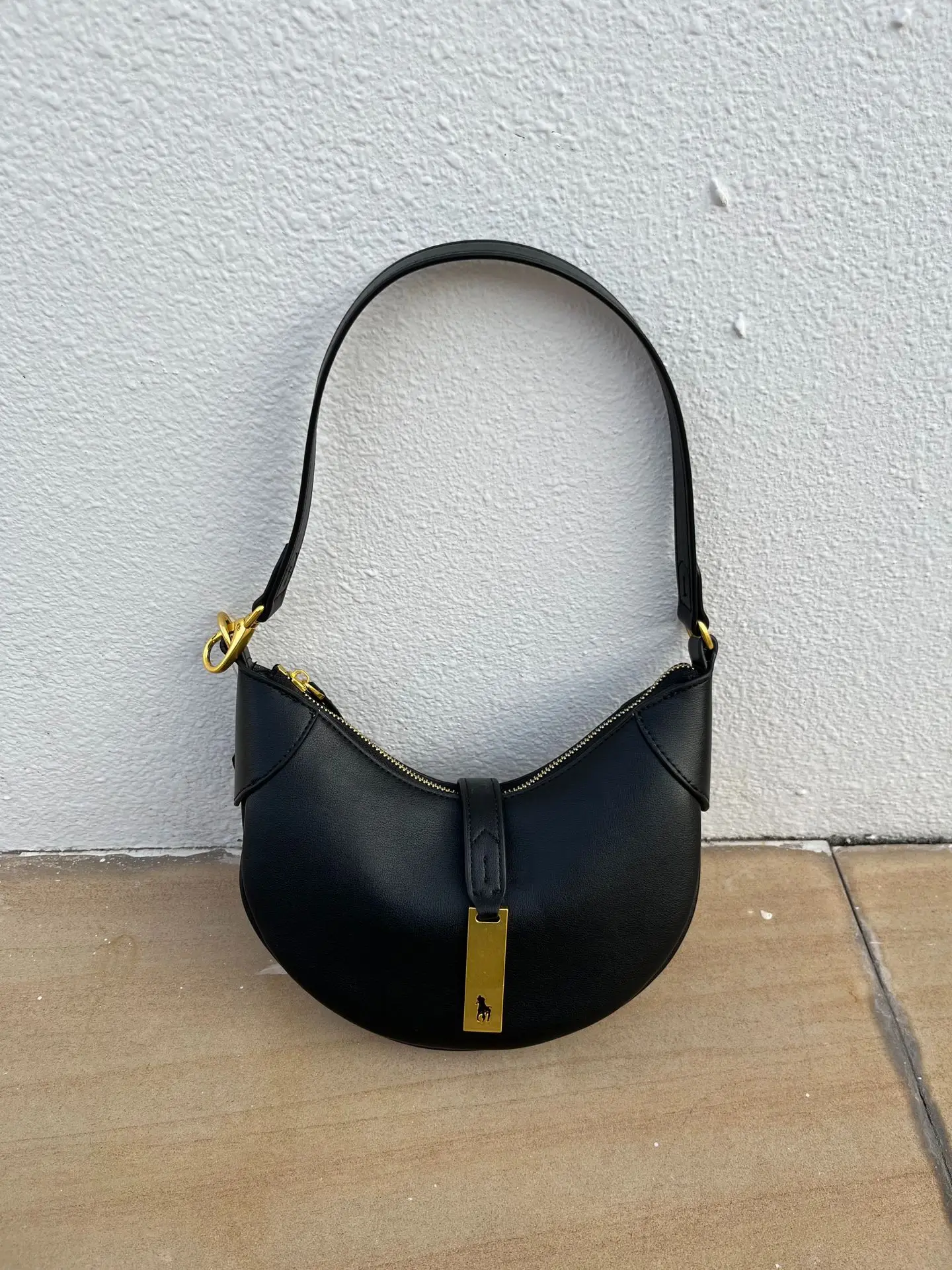 Dave&Di French Laides Fashion Blogger Retro LeatherMessenger Hand Carry  Crescent Underarm Saddle Bag Croissant Bag Women