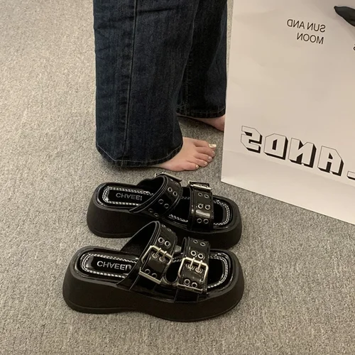오픈 토 두꺼운 바닥 외부 착용 슬리퍼 여성 정품 가죽 올 매치 플립 플롭 여름 새로운 하이힐 머핀 높이 증가 샌들 2