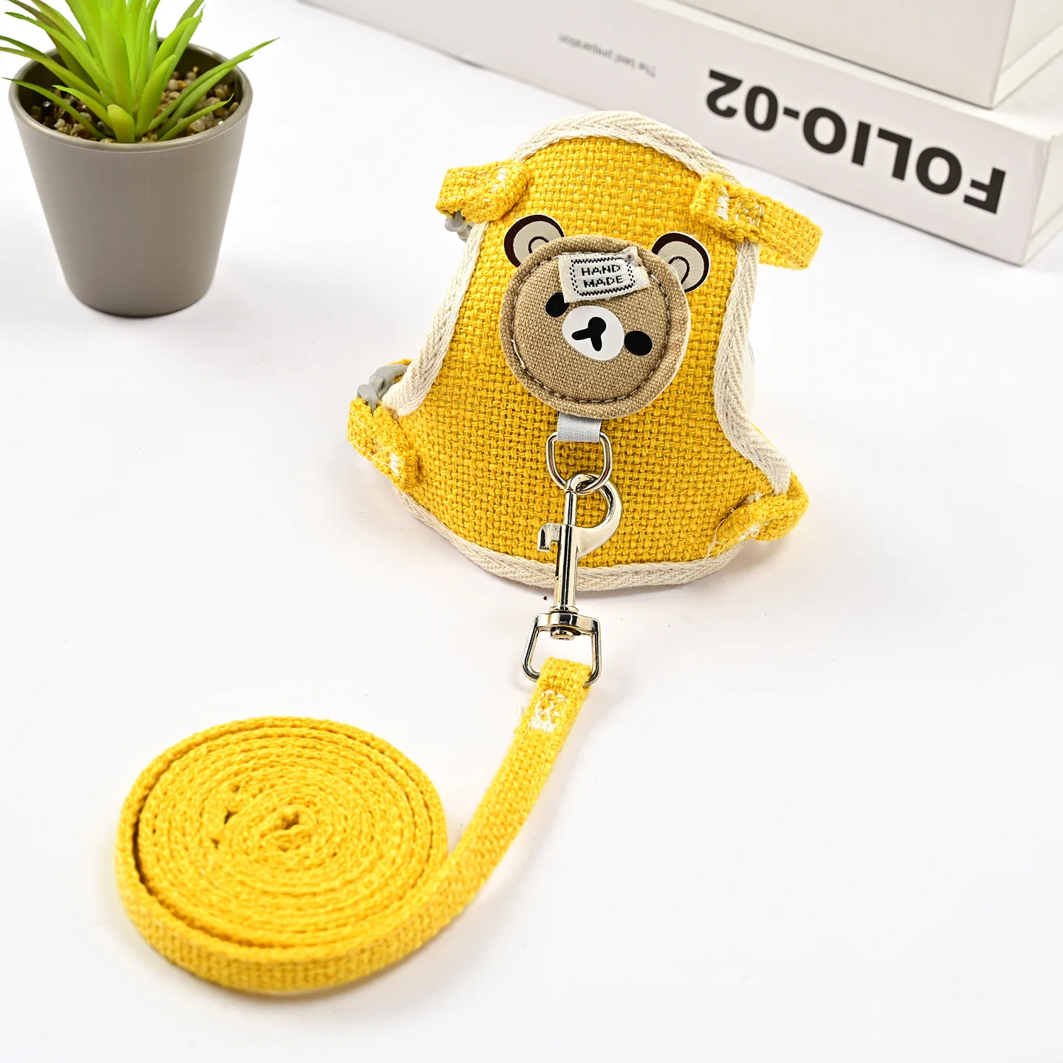 Title 7, Cat Harness and Leash Set Escape-proof Dog Brea...
