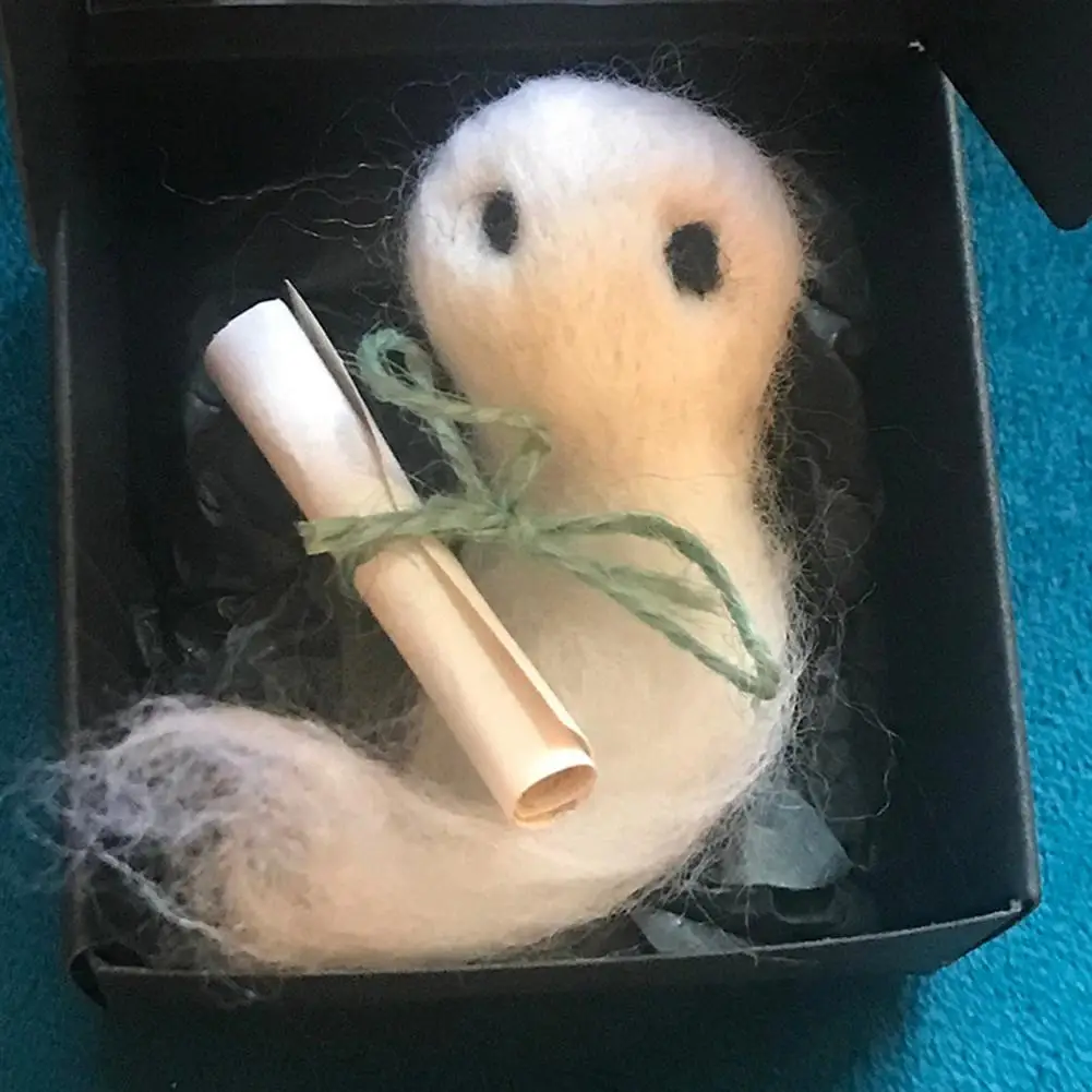 

Festive Halloween Atmosphere Halloween Themed Plush Felt Ghost Gift Box Mini Toy Set for Creating Spooky Atmosphere Decorative