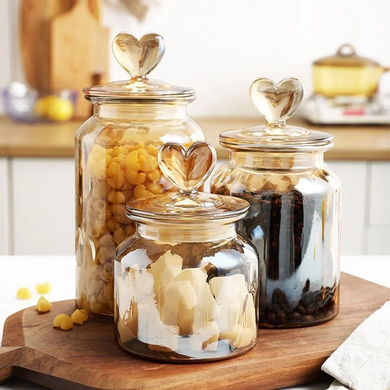 Heart-shaped Glass Storage Jar Sealed Tea Cans Home Large-capacity Candy Nut Coffee Bean Storage Jar Kitchen Container