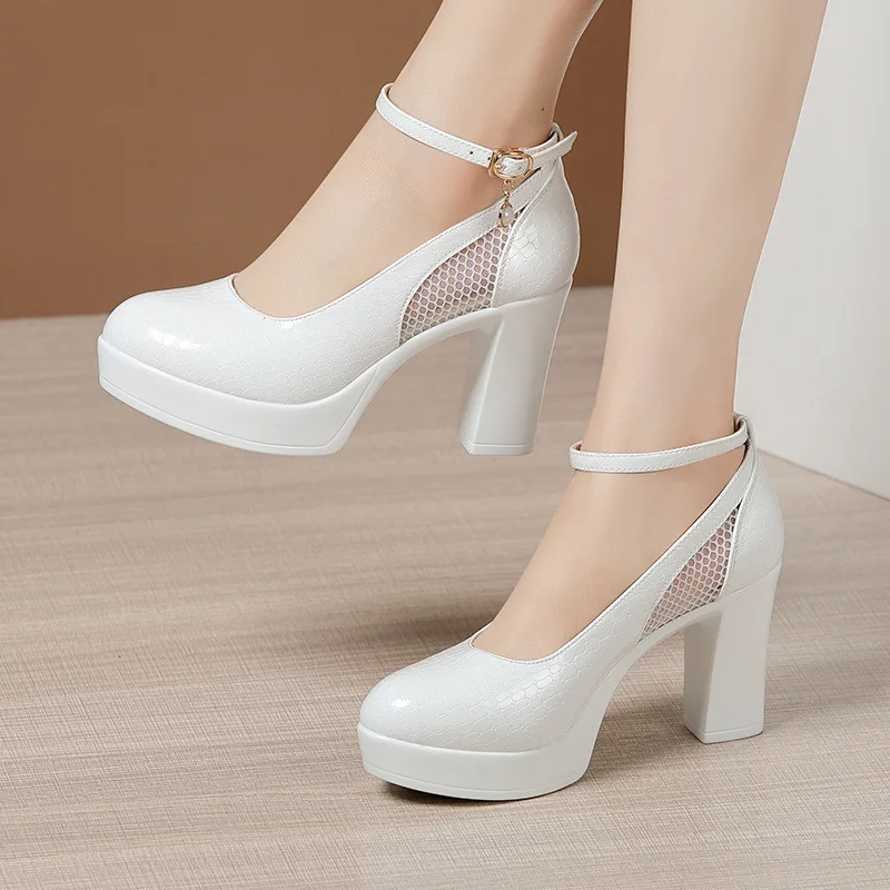 high quality crocodile print leather shoe for women 9cm high heel platform 32 33 42 43 elegant and fashion shoe black white