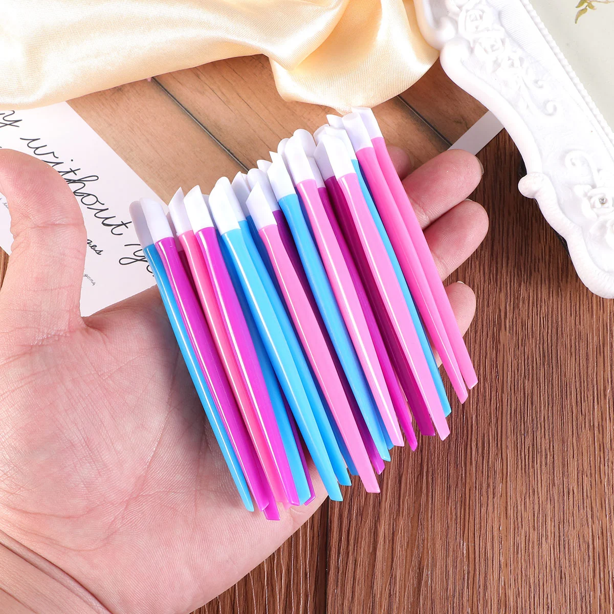 

Nail Cleaing Stick Cuticle Pusher Polishers Manicure Tools Dead Skin Pushers