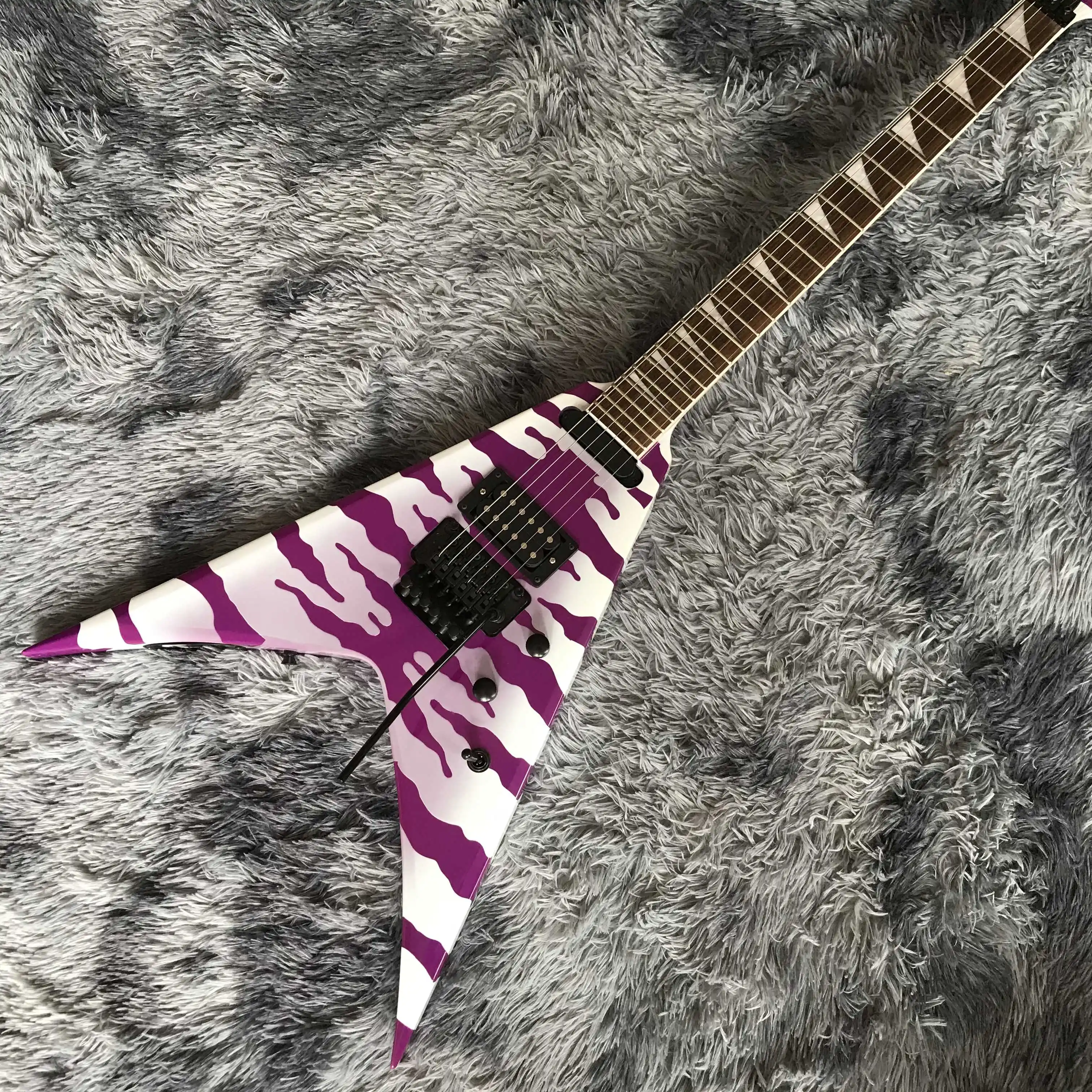 

Free shipping,White, purple, special-shaped, white decoration, electric guitar,2022 new pop,fashion