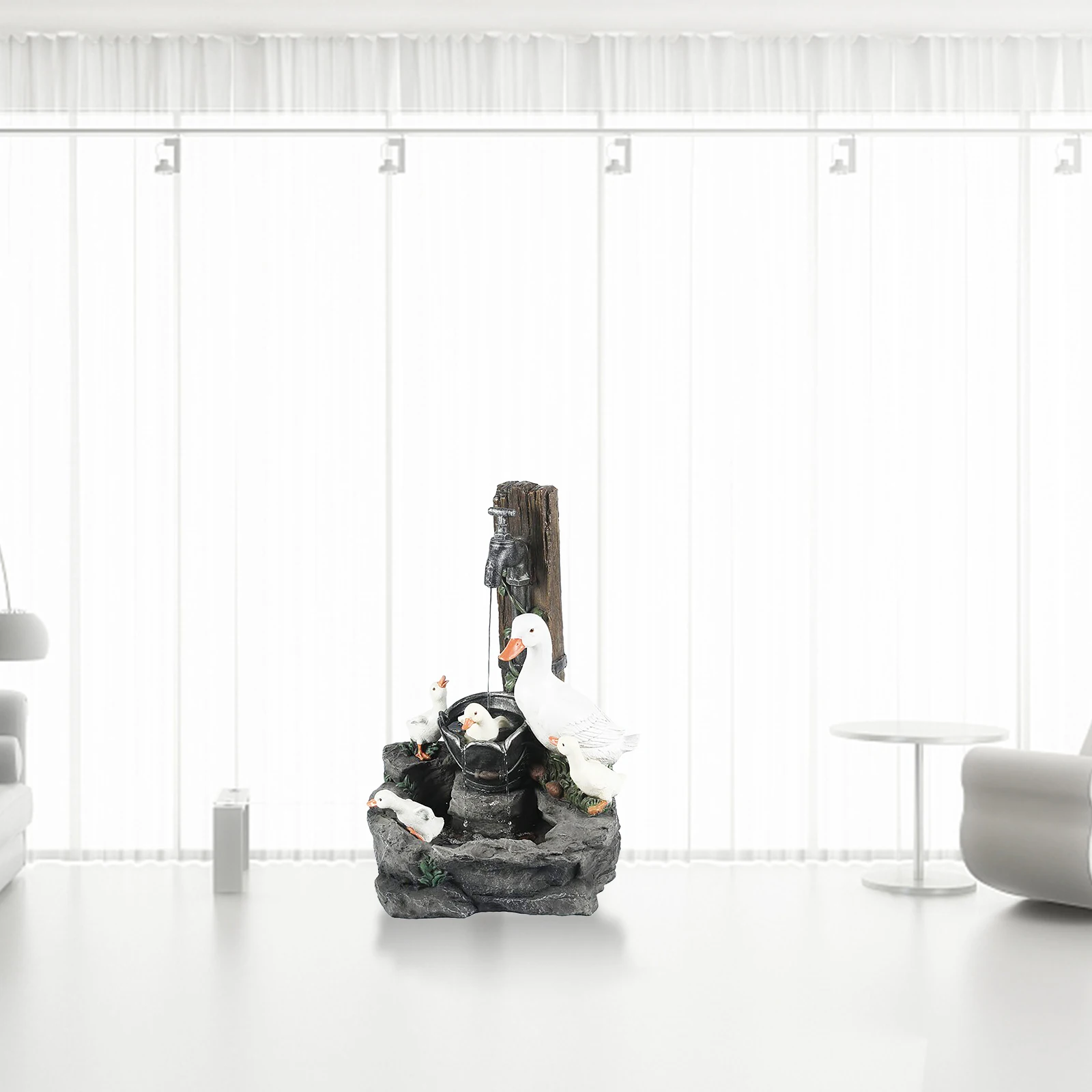 Duck /Squirrel Fountain Ornament Water Fountain Duck Statue Landscaping Decor with Light Water Fountain Squirrel Statue for Lawn