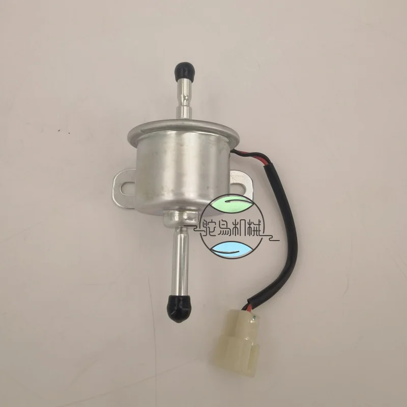 Fuel Pump AM876266 For John Deere 1420 4020 F1420 F912 4X2 F911 777 322