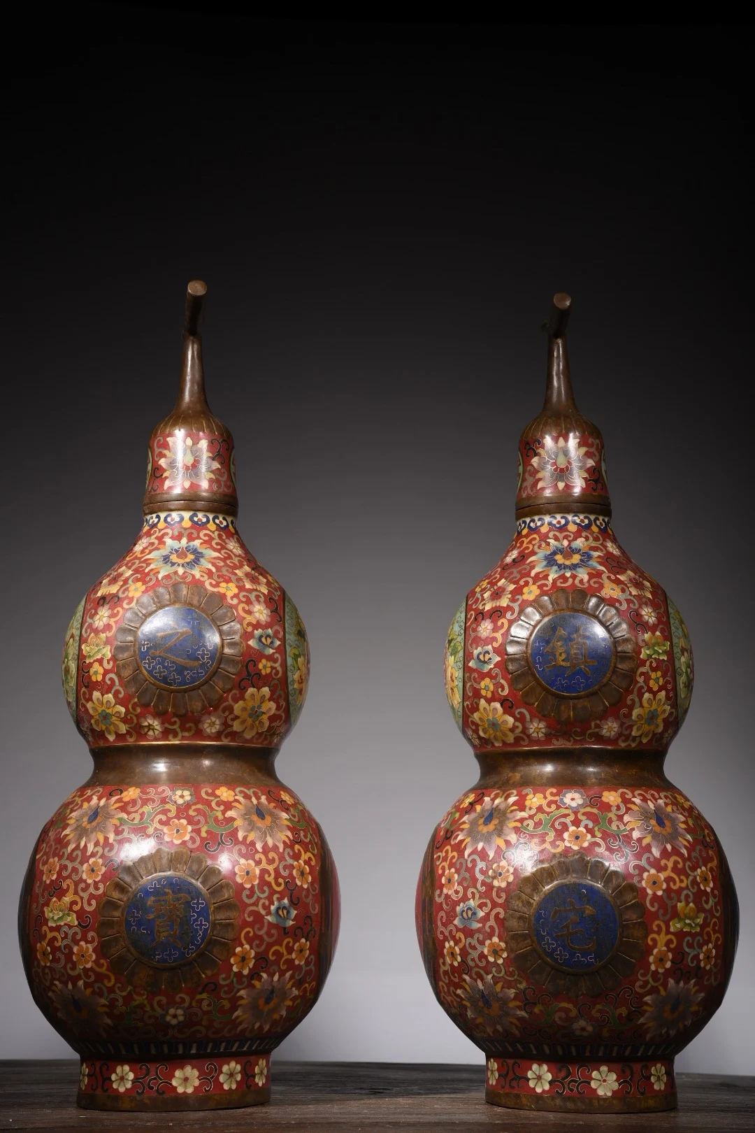 

23"Tibetan Temple Collection Bronze Cloisonne Enamel Pattern Gossip Town house gourd a pair Gather fortune Worship Hall