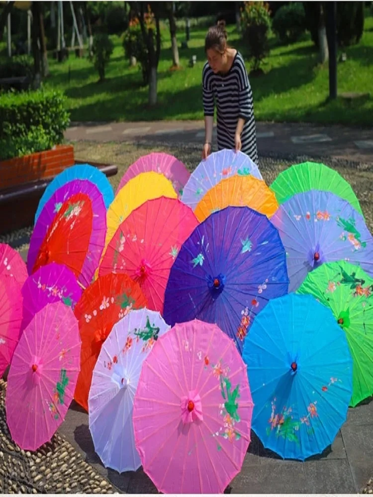 30 pcs Chinese Traditional Umbrella Women Craft Parasol Dance Performance Classical Ceiling Decor Photography Props