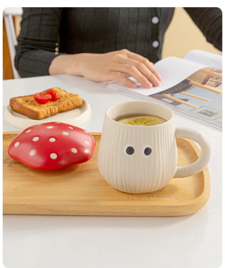 Creative Red Mushroom Ceramic Coffee Cup with Lid Cartoon Cute Mushroom Mug Breakfast Milk Cup Birthday Gift Decoration Mug Home