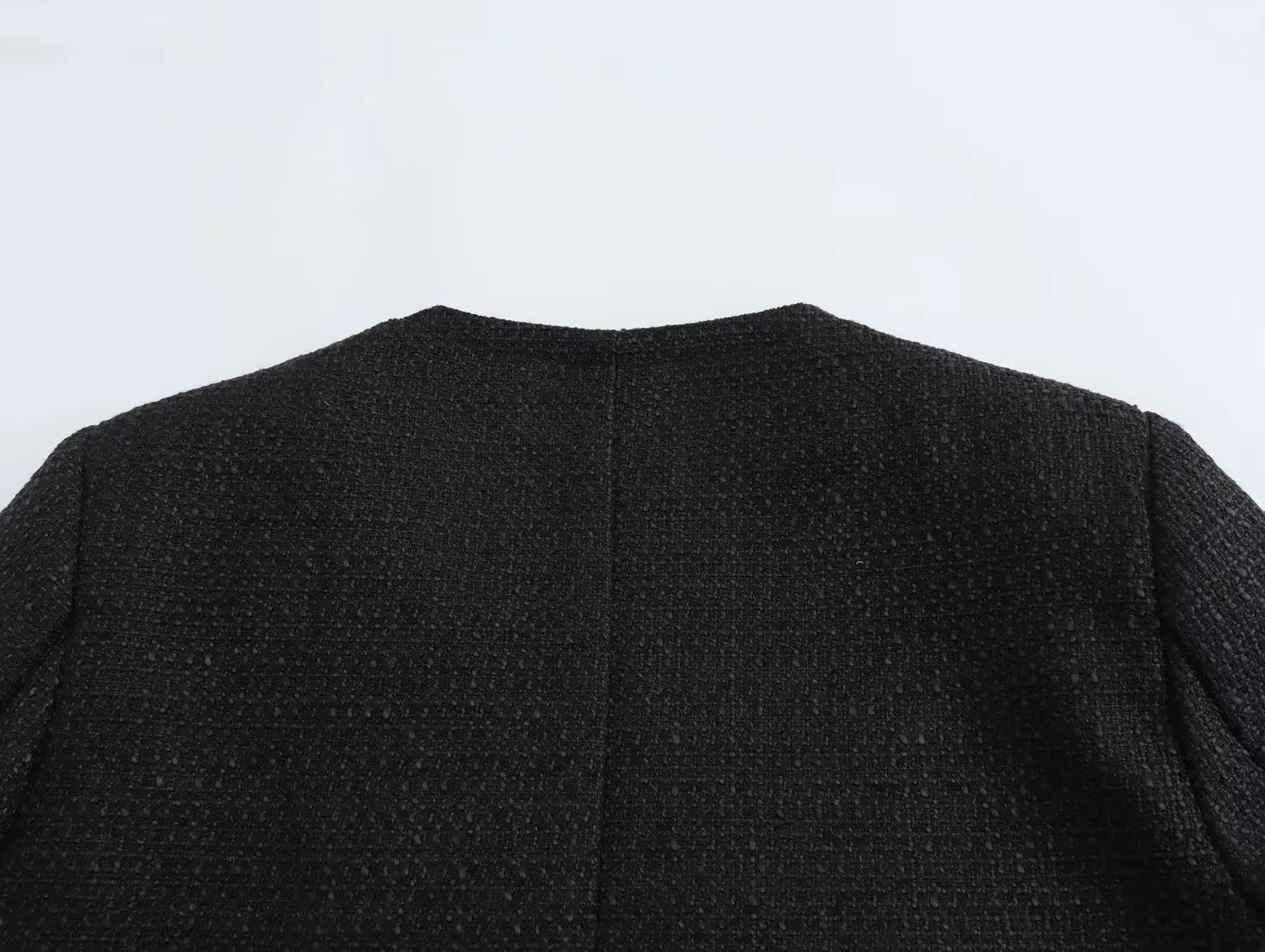 Abrigo de tweed negro de lana suave con cuello redondo para otoño, chaqueta corta vintage con bolsillos delanteros y botones de un solo pecho, chaqueta elegante