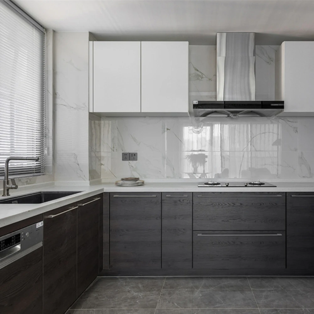 แถบยาวจับตู้เก็บของมันวาวการออกแบบเฟอร์นิเจอร์ห้องครัวไม้อัดตู้ฐานครัว 1