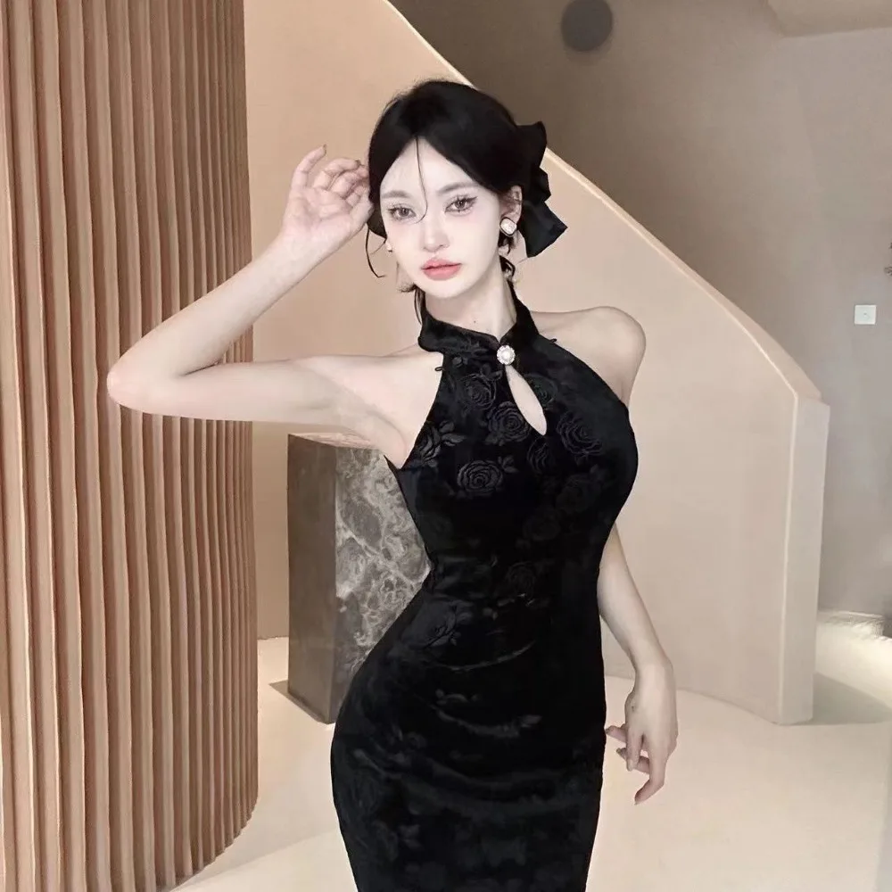 New Hollow Out Modern Qipao Improved Chinese Dress Women Sexy Split Cheongsams Mandarin Collar Pearl Off Shoulder Cheongsam 2024
