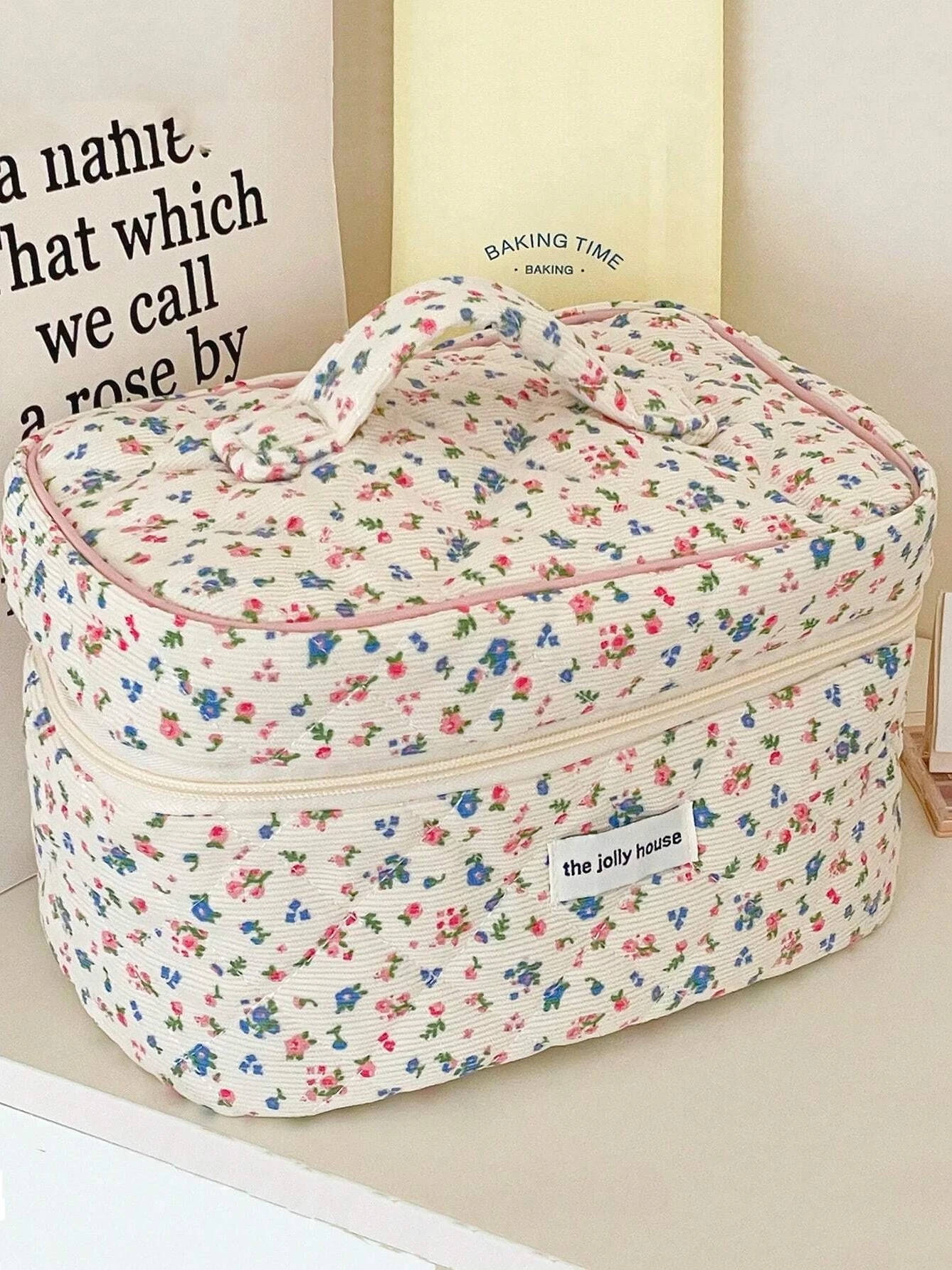 Lovely Floral Stitching Corduroy Cosmetic Bag For Storing Skin Care ltems Lipsticks Accessories Travel Necessity Birthday Gift 3