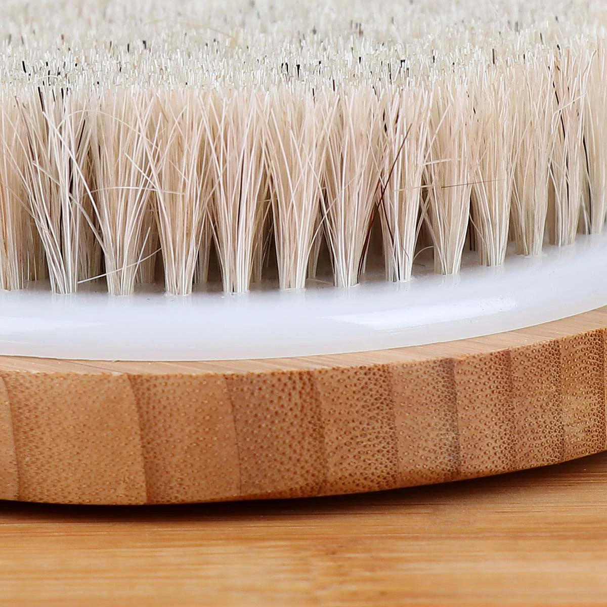 Professional Dry Brush Dry Skin Body Brush Cellulite Massager with Horsehair Back Brush Scrubber Skin Clean and Exfoliation 3